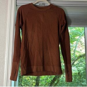 Lululemon rest less pullover sz8